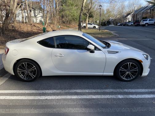Photo 3 of 14 of 2013 Subaru BRZ Premium